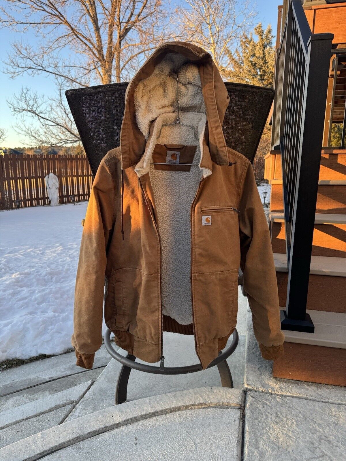 Carhartt Wildwood Jacket Medium ~Beth Dutton Yellowstone 100815-211 m 8 /10 coat